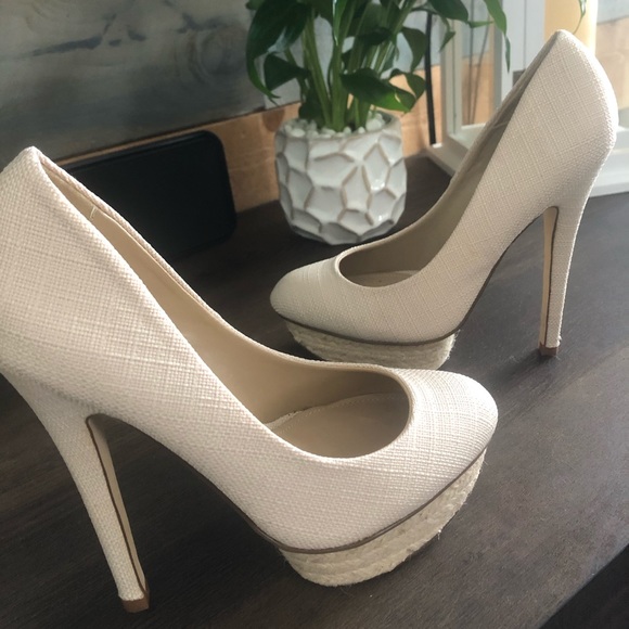 ALDO “KARTER” Cream Color Heels Size 6 - Picture 2 of 6